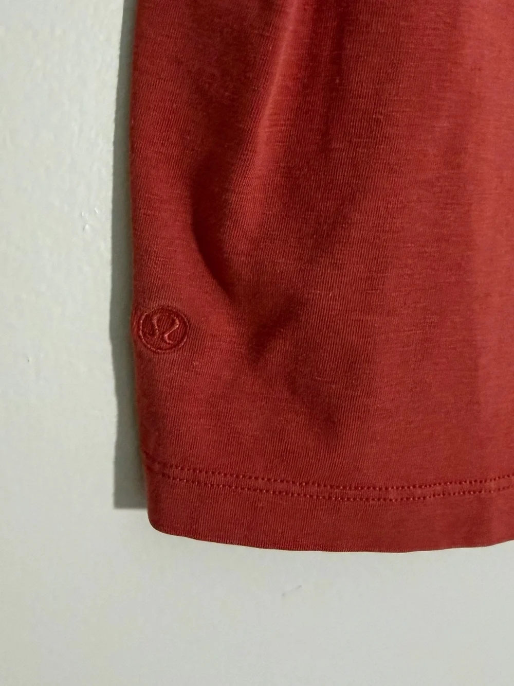 Lululemon Cropped Tee
